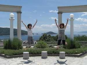 オリーブ公園で記念にポーズ！