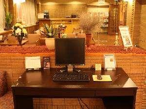 ご自由にパソコンが利用出来ます