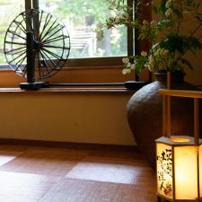 館内には季節の設え