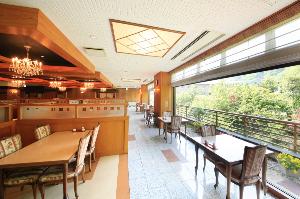 朝食会場