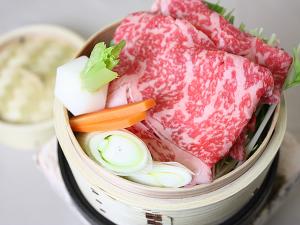 牛セイロ蒸し　季節のお野菜を添えて（イメージ）
