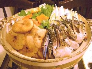 和食　暖かキノコ鍋