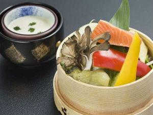 高原野菜篭蒸し
