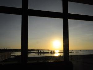 【レストラン龍】夕暮れの風景