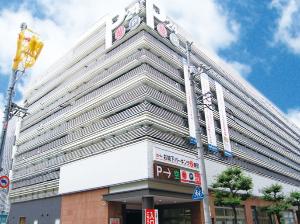 ★ホテル向かい三越百貨店裏手の契約駐車場〜一方通行が多いのでホテルまでご連絡いただければご案内いたします〜