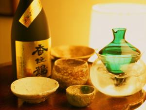 美味しいかに料理は、地酒・香住鶴との相性が抜群！　ワインも各種あります。
