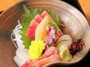 丁寧に調理された日本海を代表する旬の素材も満載