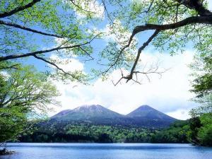 阿寒湖／湖と山が織りなす美しい風景も素敵な旅の思い出です