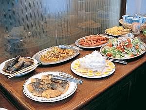 朝食バイキング