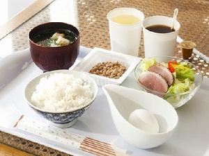 ささやかな100円朝食毎日実施中