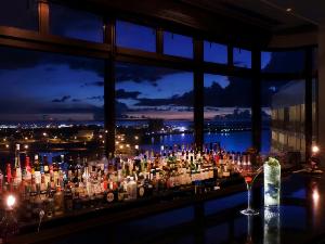 ロワジールホテル那覇【本館】12階　【BARプラネート】