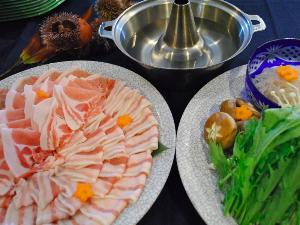 沖縄県産豚肉のしゃぶしゃぶ