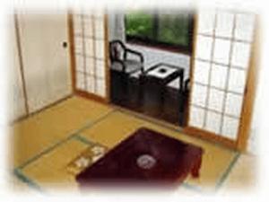 離れの和室６畳＋広縁