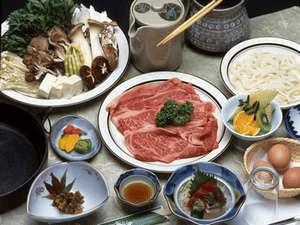 黒毛和牛のすき焼きに舌鼓♪（料理一例）