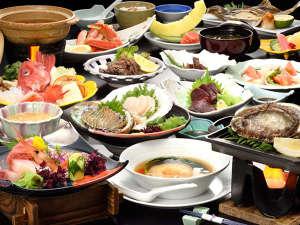 豪華フカヒレ付きの漣御膳は料理長のオススメです。(イメージ)