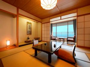 ☆日本海を一望できる☆海側和室(バス・トイレ付)