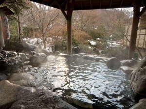 源泉かけ流しの露天風呂