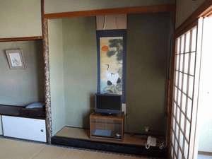 ８畳の間