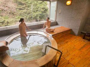 【貸切風呂・檜】檜の香りと温泉で心も体も癒されて♪
