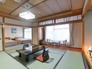 和洋室（和室12.5畳+ツインベッド）