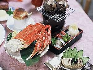 【浜茹でズワイガニ】かに好きには楽しい夕食の一品。