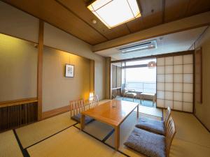 山上館