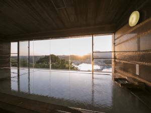 山上館