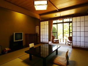 本館10畳