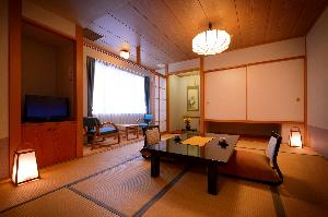 ☆津軽富士「岩木山」を一望できる☆山側和室(バス・トイレ付)