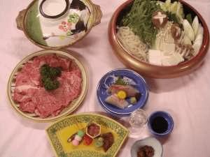 近江牛を使ったしゃぶしゃぶです。自家製ポン酢とゴマだれであっさりとお召し上がり下さい。