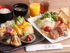 朝食は和洋ブッフェで（画像はイメージ）