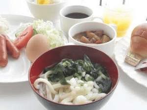 朝からうどんを食べれば、あなたもさぬき通！