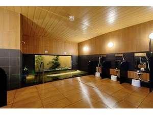 ラジウム人工温泉の大浴場は男女別にございます。<BR>【入浴可能時間】<BR>15：00～2：00/5：00～10：00