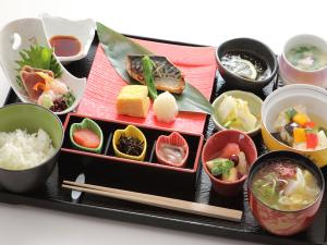 朝食はバイキングメニューでの御膳にてご案内の場合ございます。