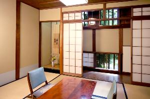 酒津の間　客室6畳　バス・トイレ付