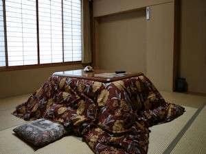 寒い冬はコタツでほんわか