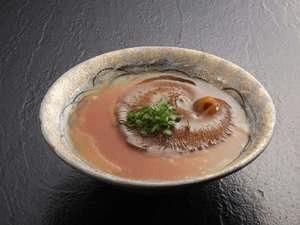 フォアグラ茶碗蒸し・ふかひれ餡かけ