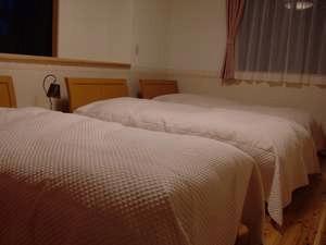 マブルルーム<BR>（トイレ、洗面台付）<BR>トリプルベット