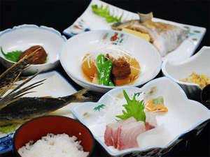 屋久島産の食材を使った料理をご堪能下さい