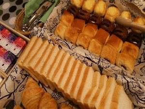 朝食