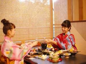 目で楽しみ、舌で味わう、気の合う人と旅のひとときをお楽しみ下さい。