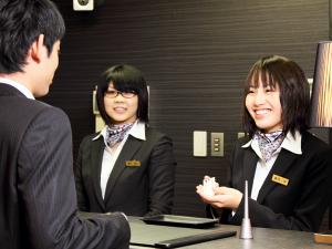 フロントは24時間スタッフが待機しています。