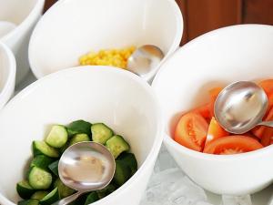 新鮮野菜のサラダもあります