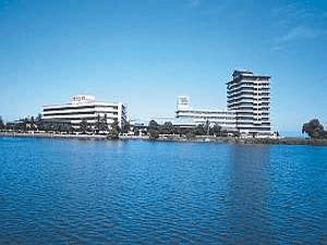 琵琶湖畔に佇む立地。<BR>別館「京近江」が隣接