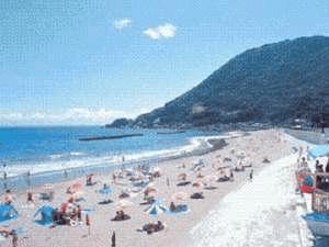 当館より徒歩５分！河津浜海水浴場ファミリーに人気です。