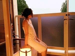 全室に付いているテラス露天風呂。自慢の泉質です。しっとり、すべすべ美肌の湯☆