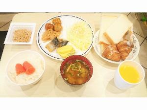 ■朝食無料サービス（明太子も食べ放題！）