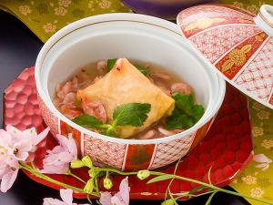 春魚の南禅寺蒸し桜海老のあんで