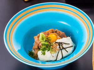 土佐和牛の山かけ丼