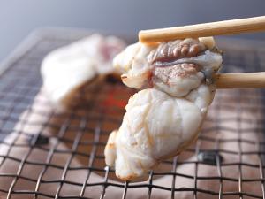 淡路玉葱と鱧を特製の割り下で煮込んで頂く「鱧すき鍋」 ホロリと身がほぐれます。